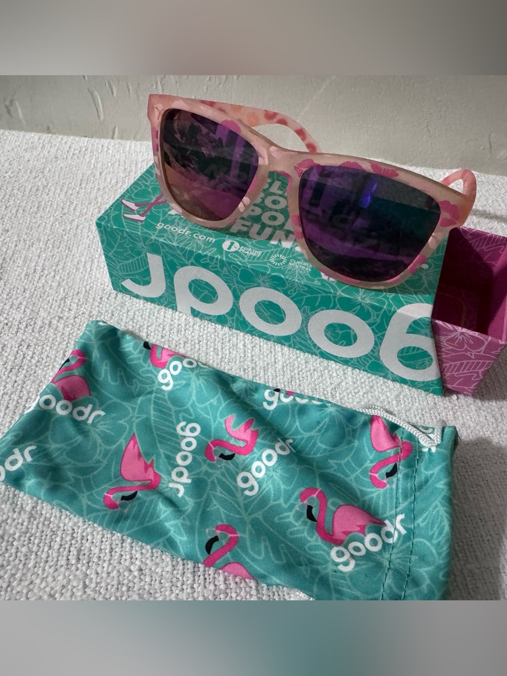 Valentines Day limited edition goodr sunglasses - Fluent in French Kissing